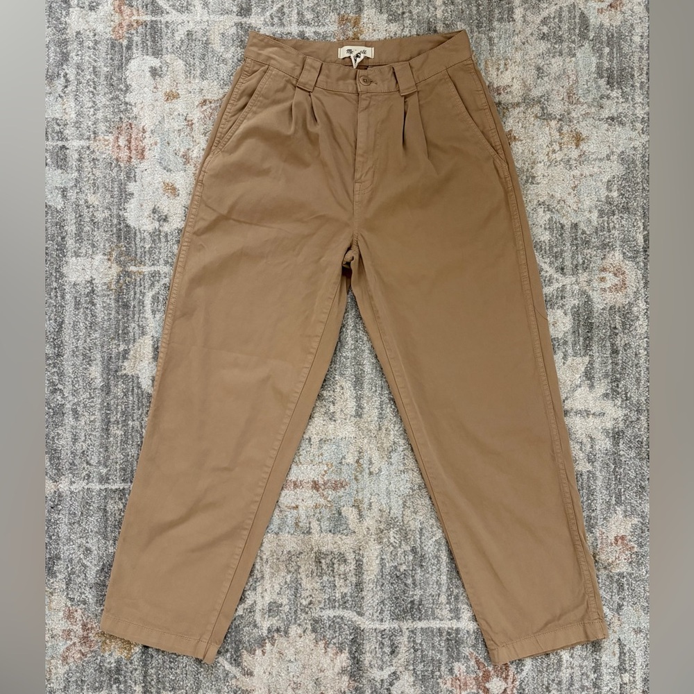 Madewell Women’s Pleated Chinos in Tan size 27